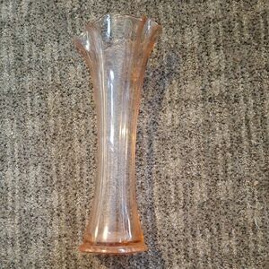 Swung Vase